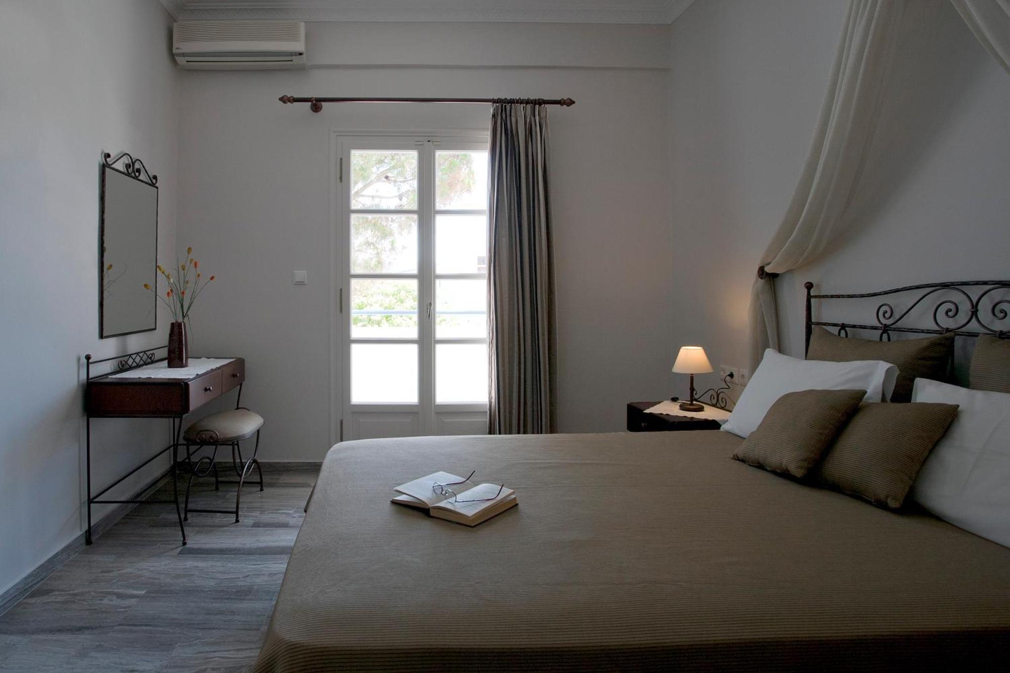 Aparthotel Preka Maria Kamári